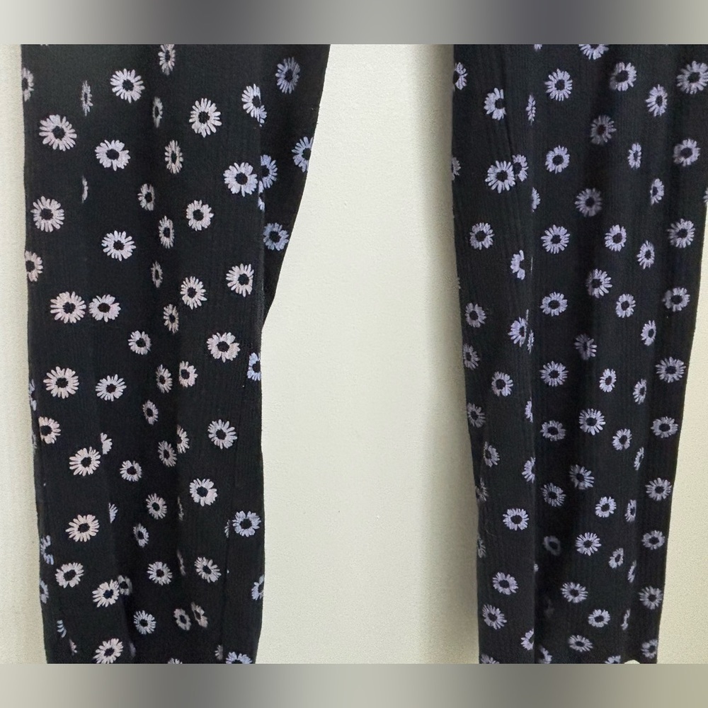 Floral stretch pull-on pants - Picture 2 of 5